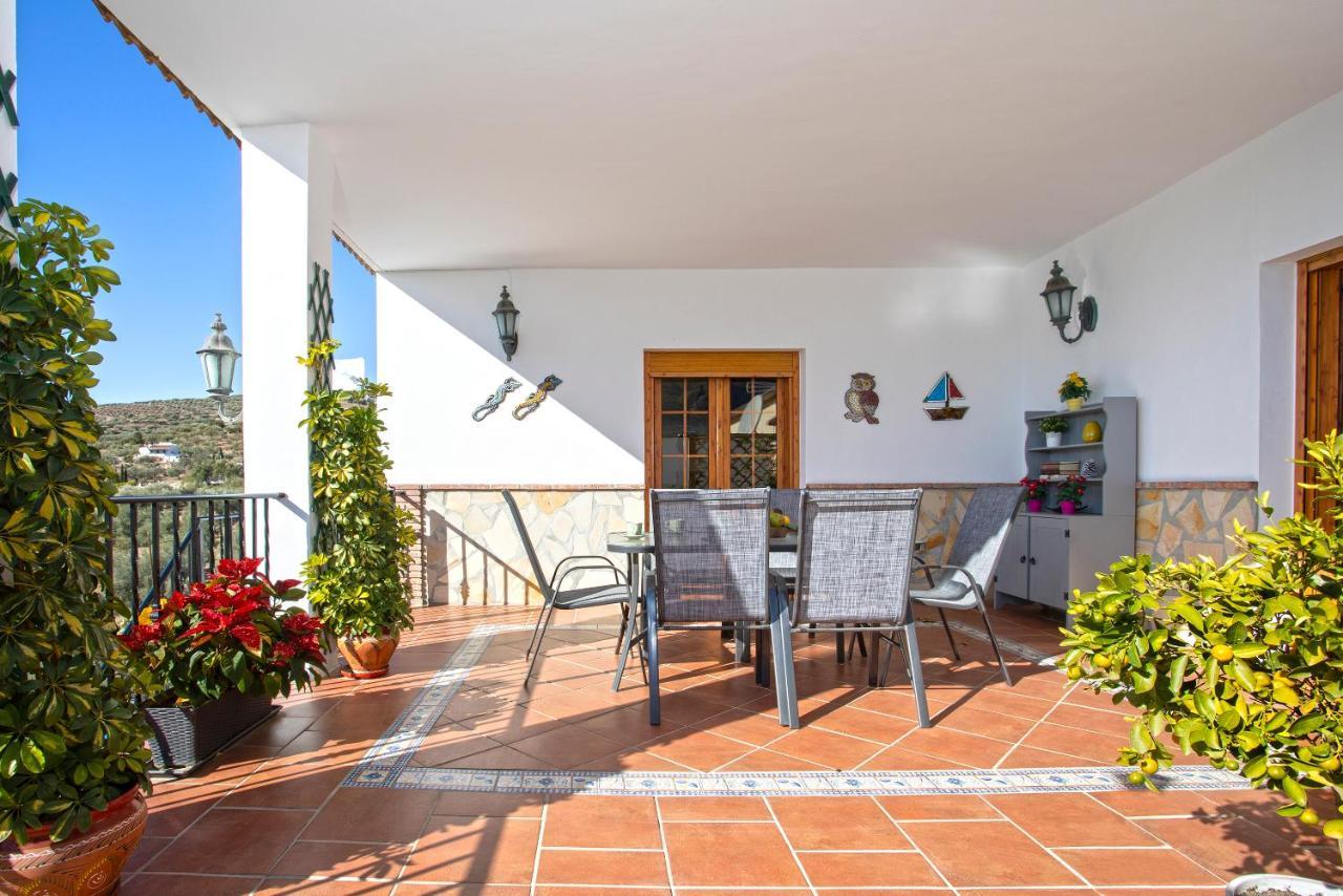 Casa Del Valle Con Piscina Privada Villa Alcaucin Luaran gambar